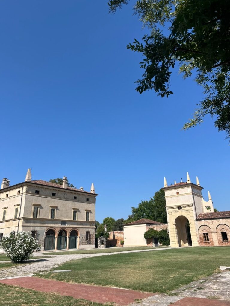 Villa Marogna - dimensioni grandi